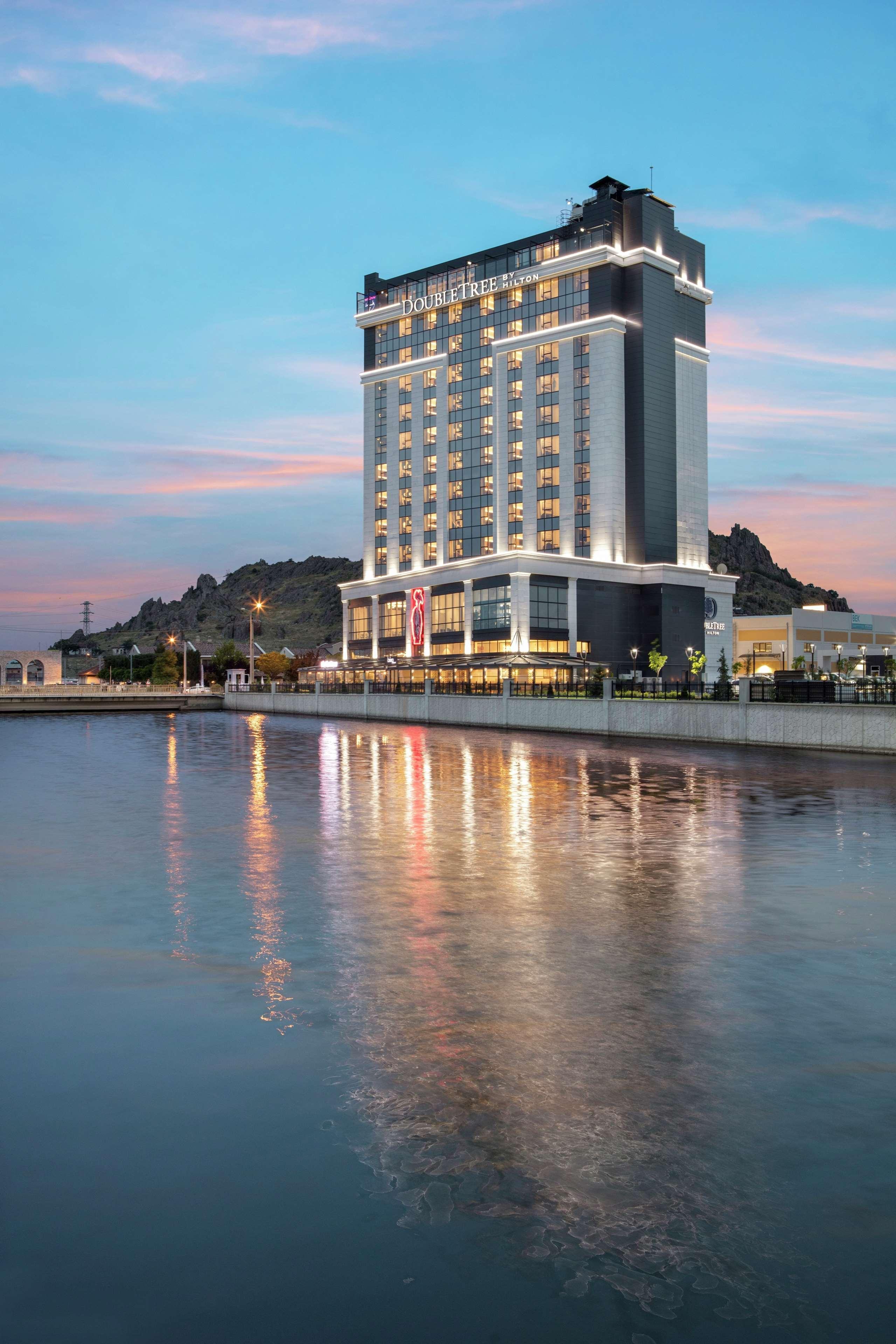 Doubletree By Hilton Afyonkarahisar Hotel Kültér fotó